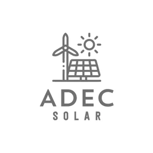 Logo de ADEC Solar en escala de grises